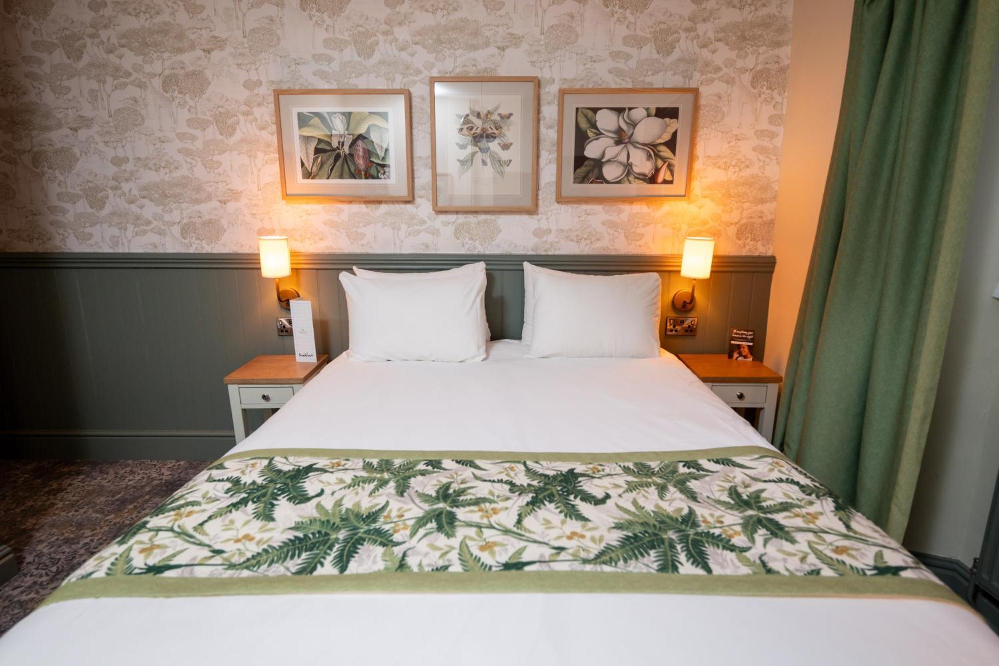 The White Hart Inn By Greene King Inns Buckingham Ngoại thất bức ảnh
